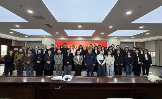 2024年10月18日，集團黨委聯(lián)合長發(fā)擔保黨支部參加了由朝陽區(qū)黨群服務(wù)中心開展的“傳承革命精神 賡續(xù)紅色血脈”公益黨課_副本.jpg